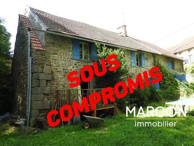 Maison de village - 513 m² - 7 pièces