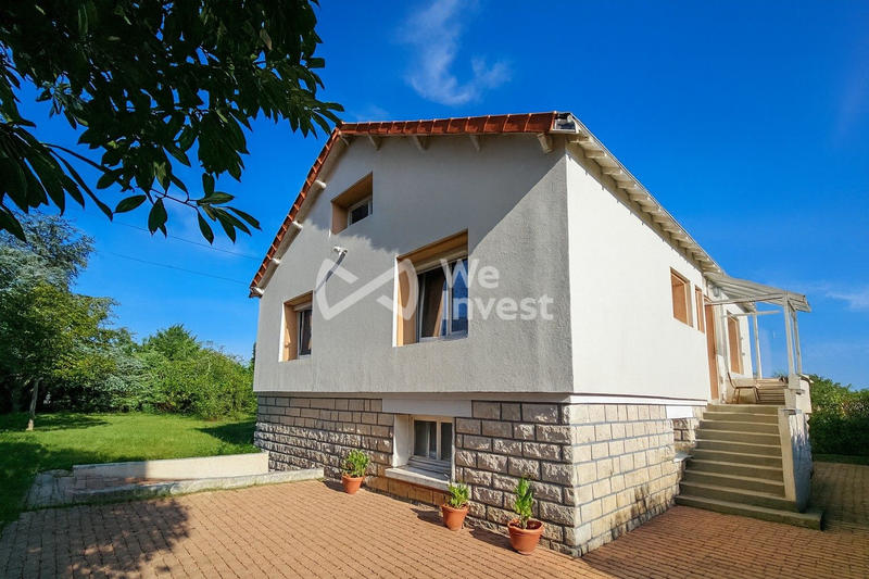 Maison - 179 m² - 7 pièces