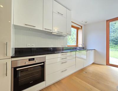 Maison - 145 m² - 5 pièces