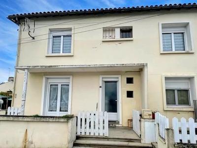 Maison - 97 m² - 5 pièces