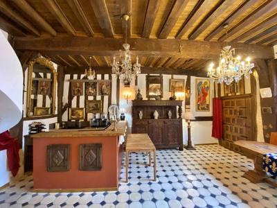 Maison - 180 m² - 10 pièces