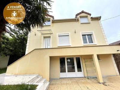 Maison - 135 m² - 8 pièces