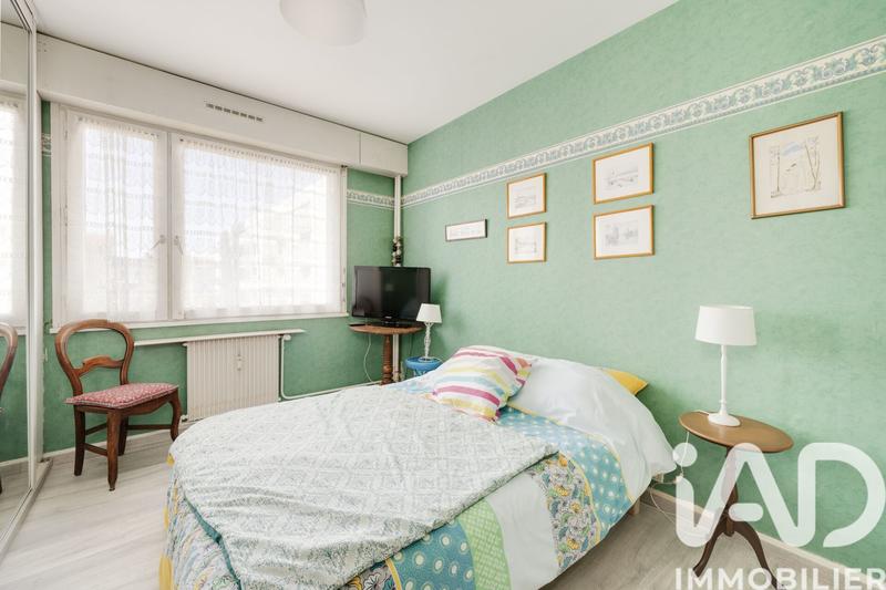 Appartement - 80 m² - 4 pièces