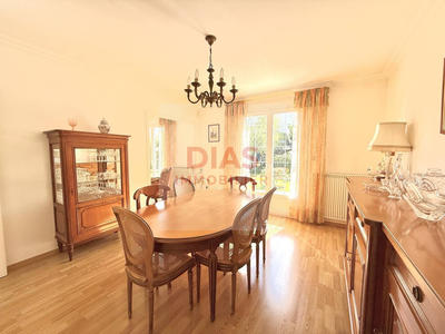 Maison - 140 m² - 2 pièces