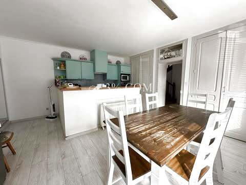 Maison de village - 170 m² - 6 pièces