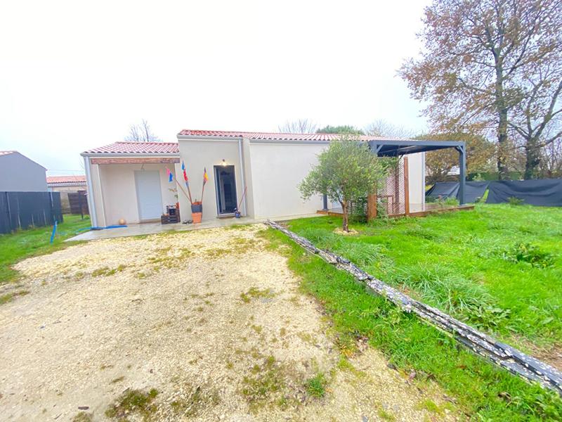 Maison - 99 m² - 4 pièces