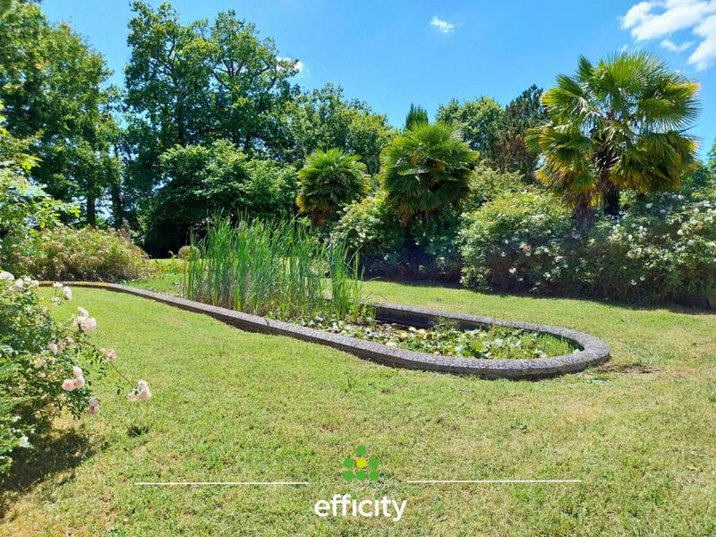 Demeure - 750 m² - 13 pièces