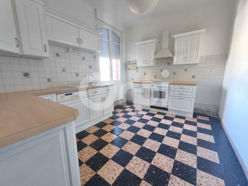 Appartement - 81 m² - 3 pièces