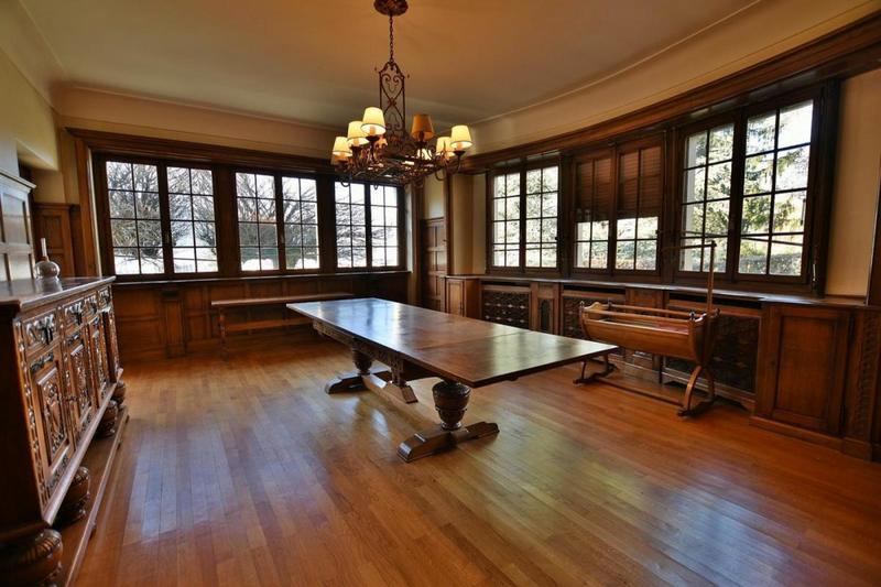 Maison de maîtres - 392 m² - 12 pièces