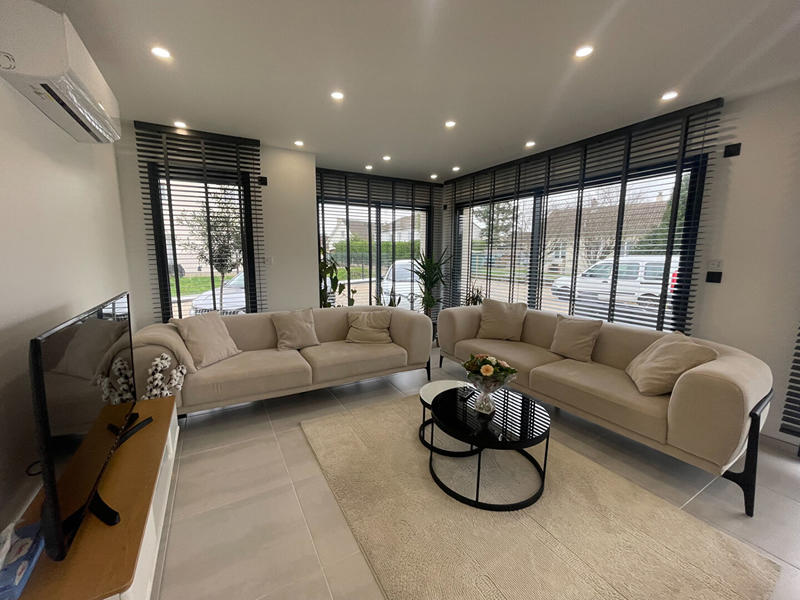 Maison - 140 m² - 6 pièces