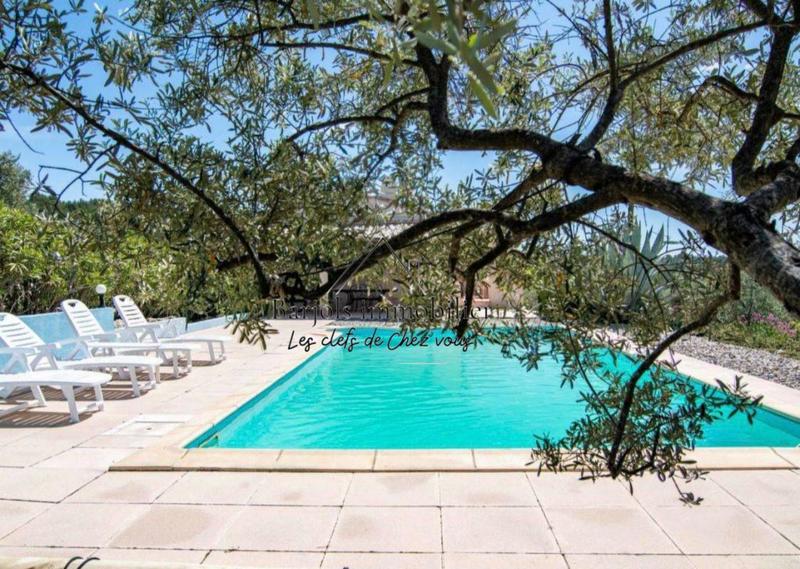 Villa - 95 m² - 3 pièces