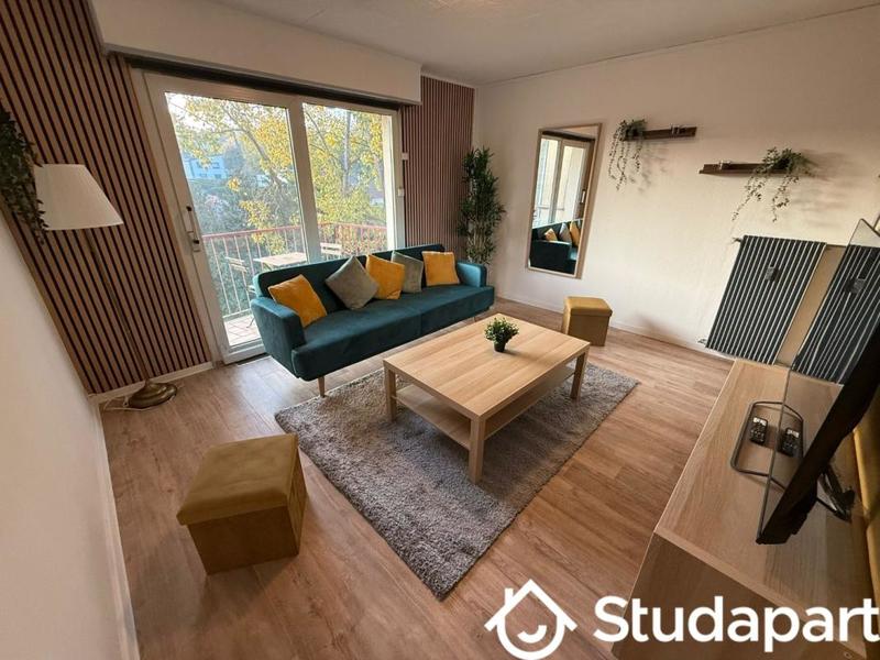 Chambre - 12 m² - 1 pièce