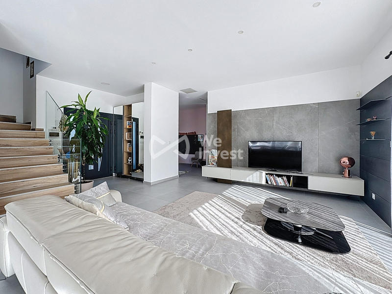 Villa - 200 m² - 8 pièces