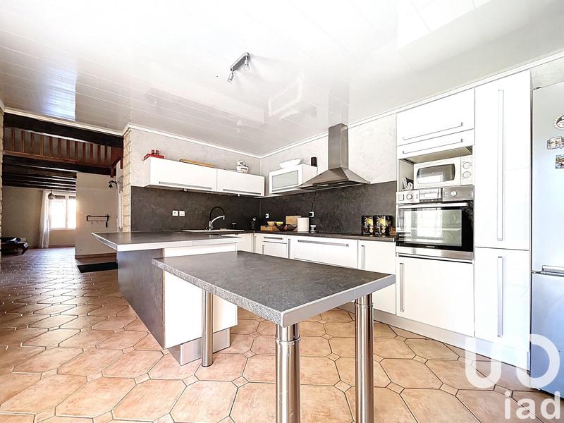 Maison - 226 m² - 7 pièces