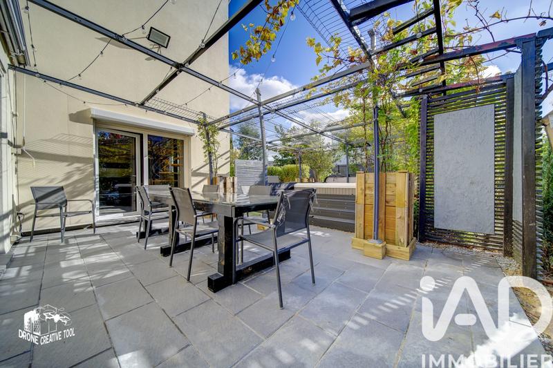 Maison - 140 m² - 5 pièces