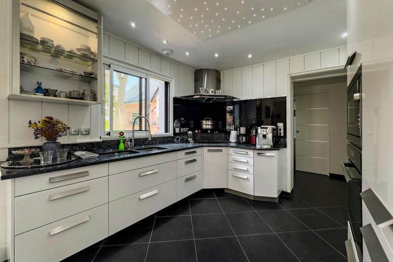 Villa - 165 m² - 6 pièces