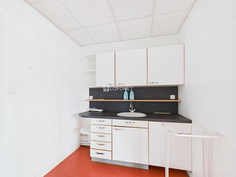 Local d'activité / Entrepôt - 104 m²