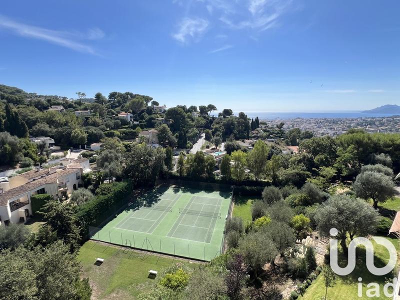 Appartement - 90 m² - 3 pièces