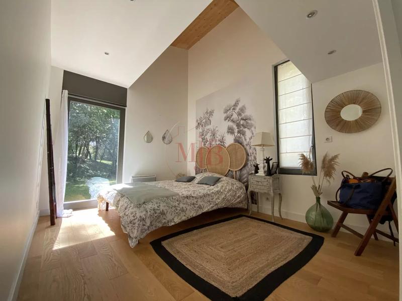 Villa - 160 m² - 7 pièces