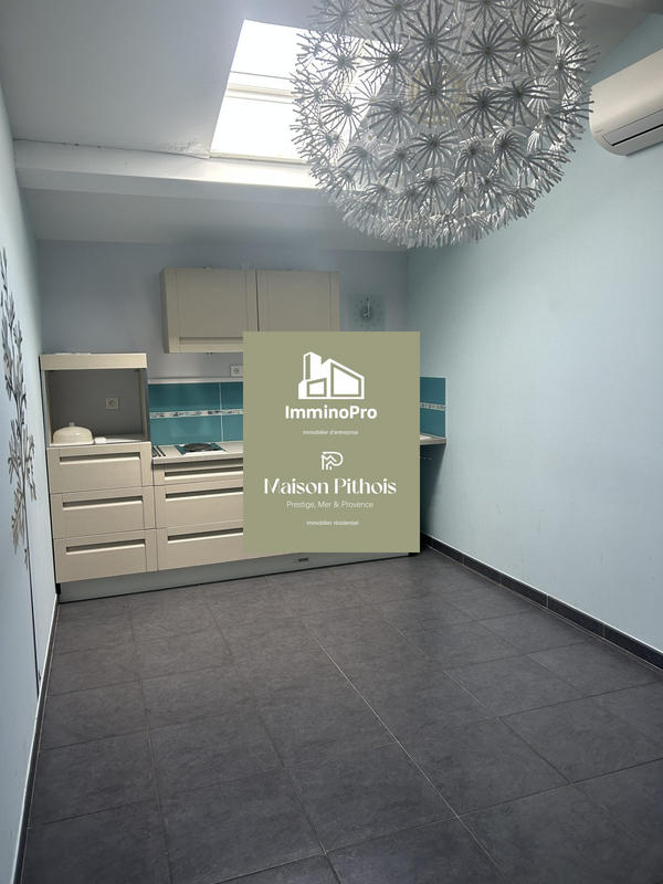 Local d'activités - 570 m²