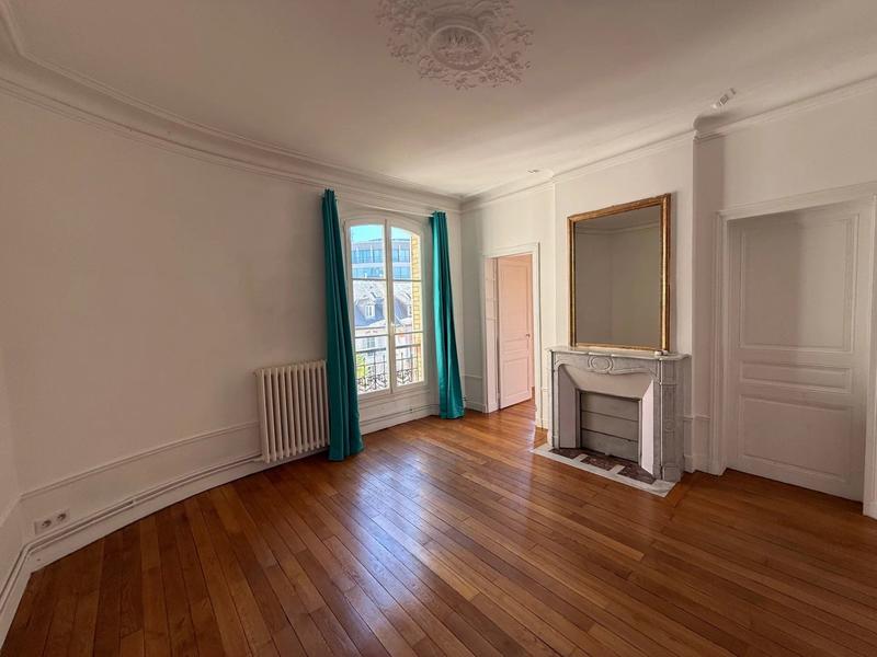 Appartement - 85 m² - 3 pièces