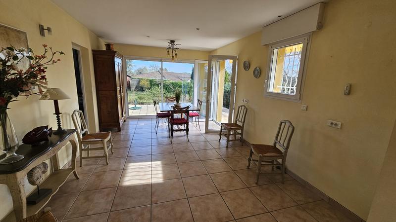 Maison - 210 m² - 10 pièces