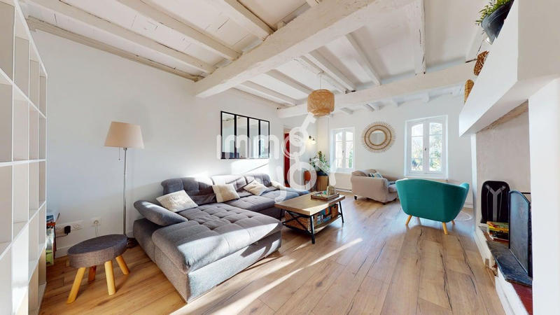 Maison - 185 m² - 7 pièces