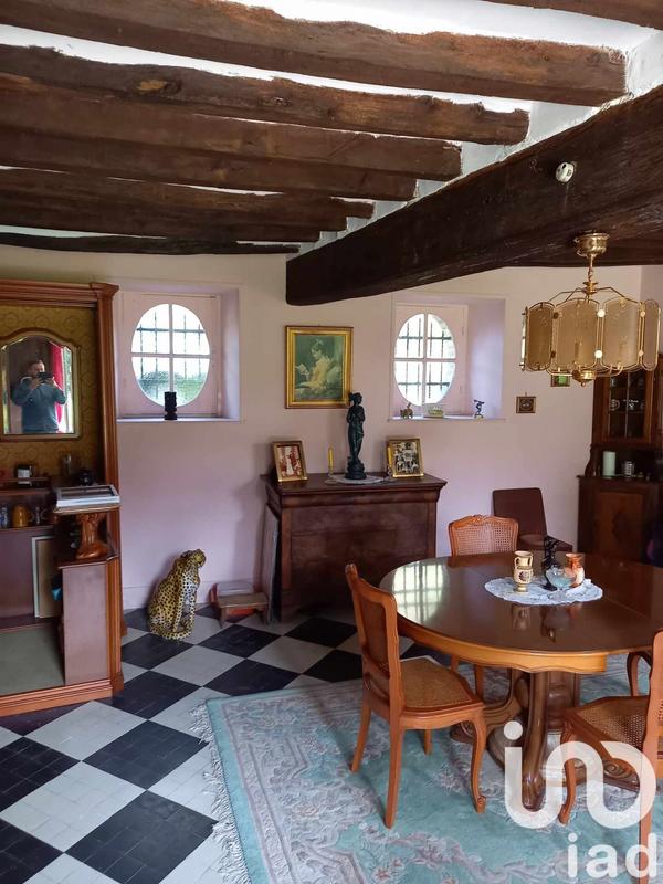 Maison - 212 m² - 7 pièces