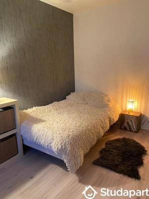 Chambre - 12 m² - 1 pièce