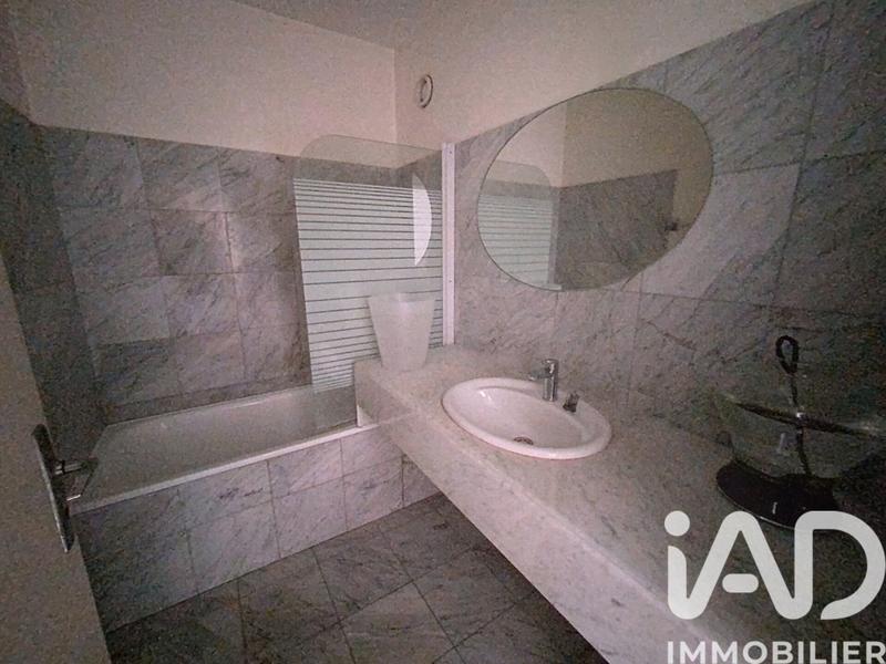 Appartement - 96 m² - 5 pièces