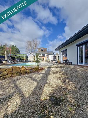 Villa - 315 m² - 12 pièces