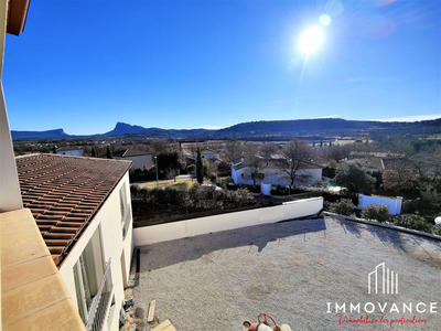 Maison - 162 m² - 5 pièces