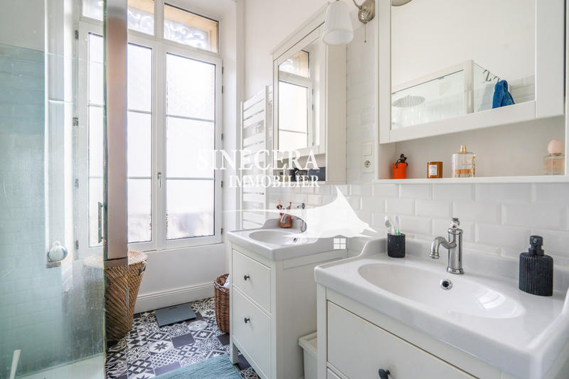 Appartement - 77 m² - 3 pièces