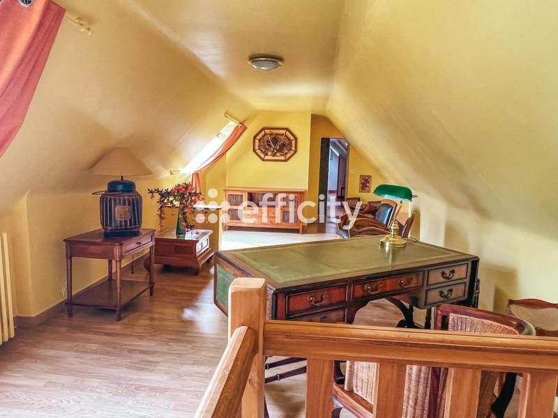 Maison - 150 m² - 8 pièces