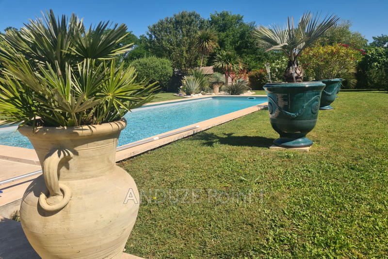 Maison - 194 m² - 8 pièces