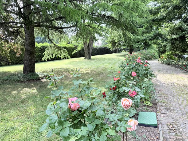 Maison - 350 m² - 9 pièces