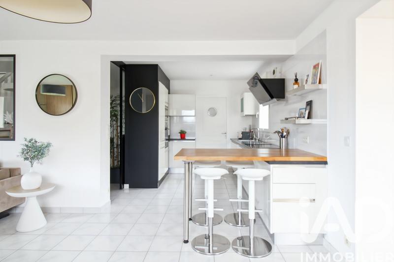 Maison - 145 m² - 6 pièces