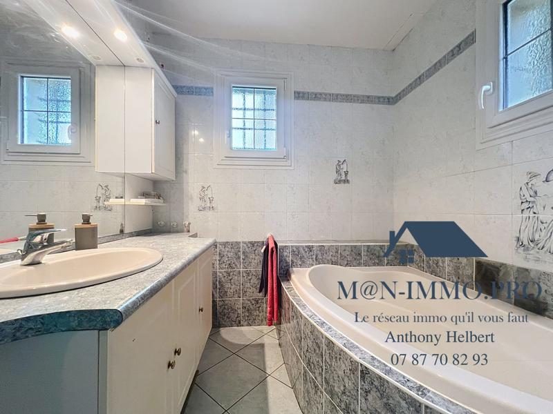 Maison - 184 m² - 7 pièces