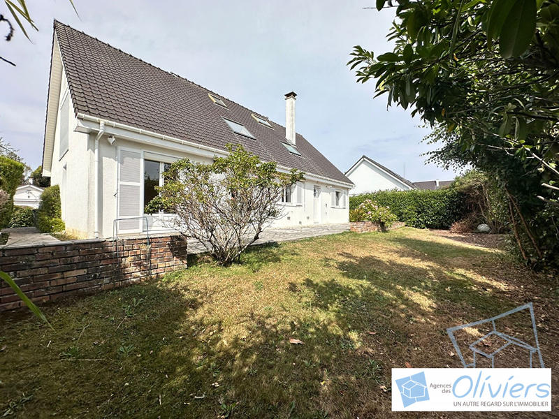 Maison - 181 m² - 8 pièces