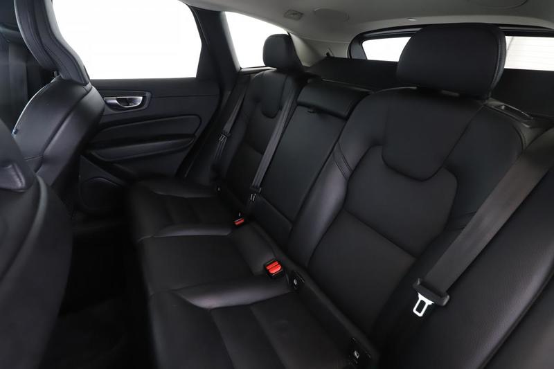 Volvo Xc60 2.0 B4 Plus Style Dark Geartronic 8 197 ch