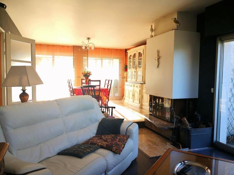 Propriété - 240 m² - 10 pièces