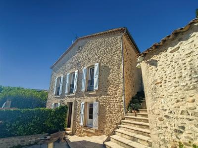 Maison de village - 152 m² - 5 pièces