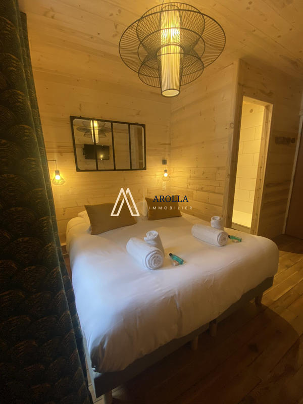 Fonds de commerce - 620 m²