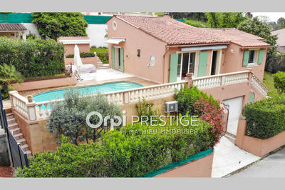 Maison - 145 m² - 5 pièces