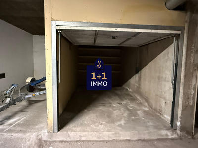 Parking / Garage - 12 m²