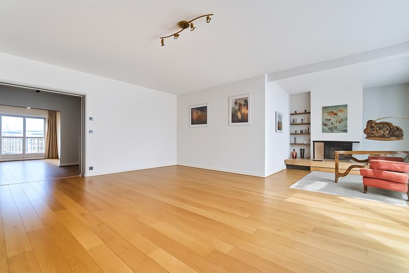 Appartement - 157 m² - 6 pièces