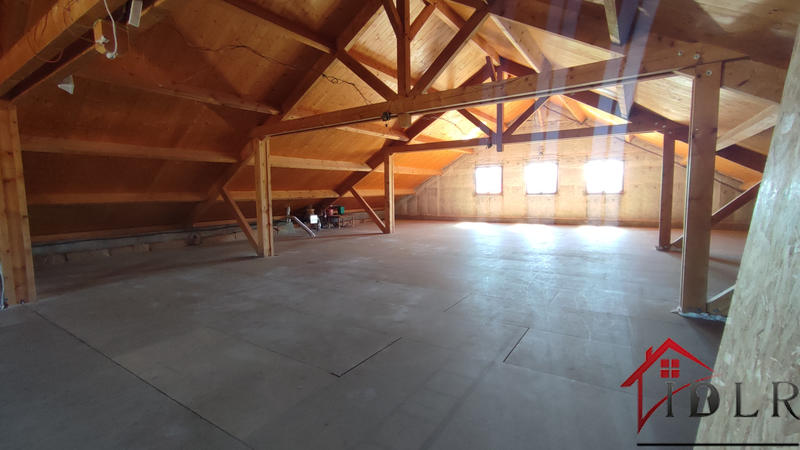 Appartement - 250 m² - 5 pièces