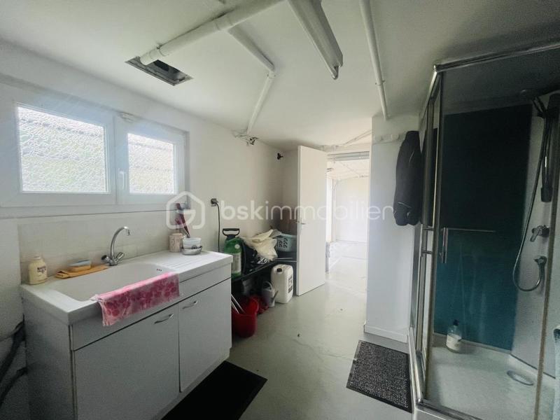 Maison - 186 m² - 6 pièces