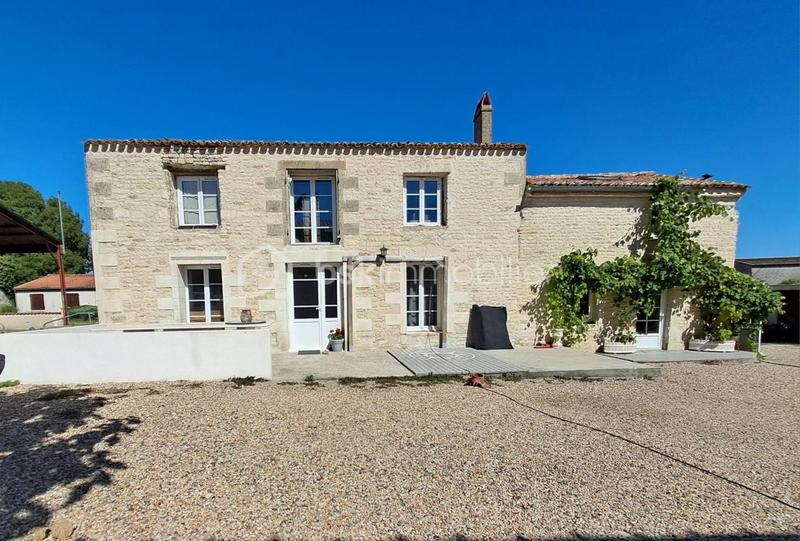 Maison - 150 m² - 6 pièces