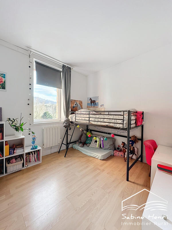 Maison - 750 m² - 22 pièces